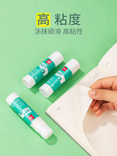 将图片加载到图库查看器，得力7102固体胶12支装9g21g36g大号7103固体胶棒胶水高粘度强力幼儿园儿童小学生手工课diy办公财务专用
